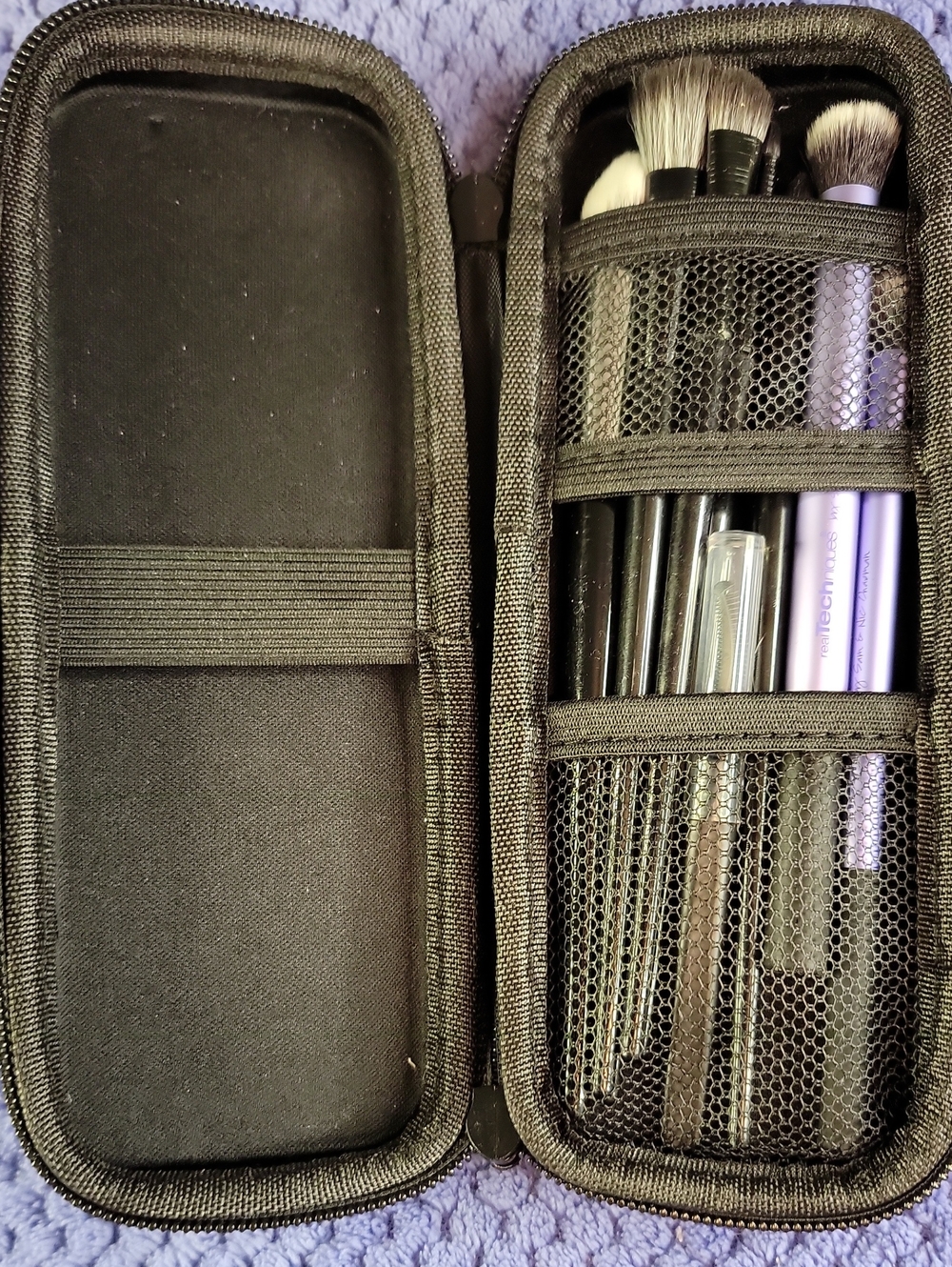 NWOT Makeup Brush Travel Set With Black Case